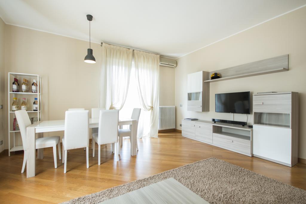 Apartamento Casa Foscolo Villa Guardia Exterior foto