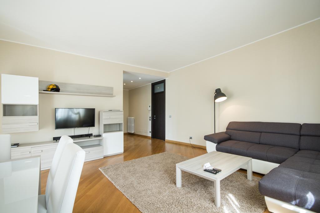 Apartamento Casa Foscolo Villa Guardia Exterior foto