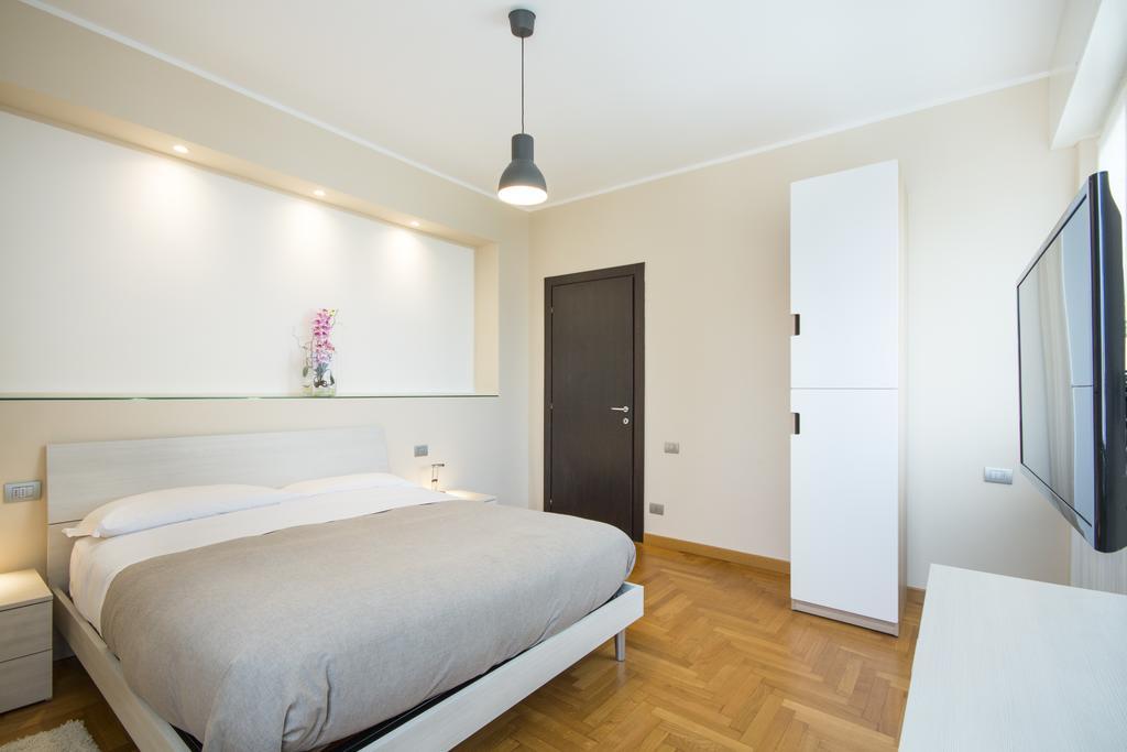 Apartamento Casa Foscolo Villa Guardia Exterior foto